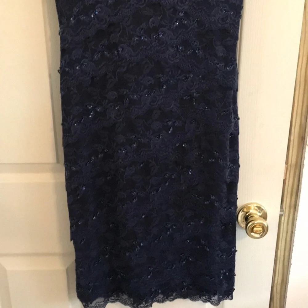 Cachè navy blue v neck beaded lace dress - Picture 2 of 6